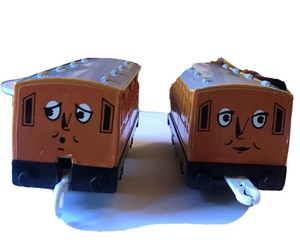 thomas and friends tomy annie and clarabel