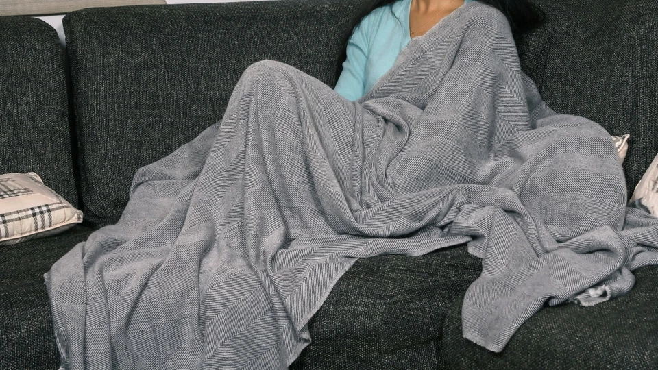 High Quality Cashmere LUXURIOUS Meditation Blanket Yoga Travel Throw 56"X94" - Image 2 of 4