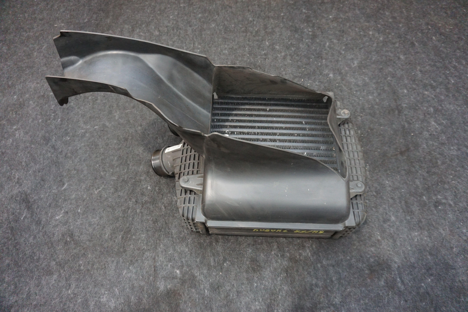 Front Right Radiator Intercooler Assembly 670109552 Maserati Ghibli M157 14-17+