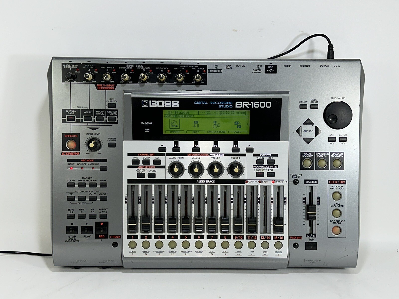 BOSS BR1600CD 16Track Digital Recording Studio 80GB HDD & CD