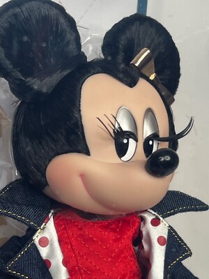 Disney Exclusive Minnie Mouse Signature Doll Limited Edition 2019