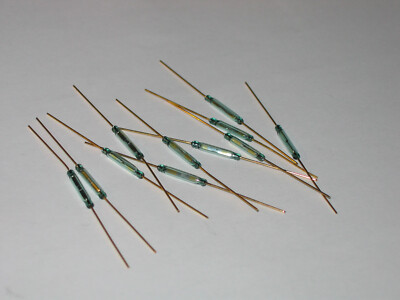 10 Stück Reed-Kontakt,  Ø2,54x 14,73mm Bereich:  500mA