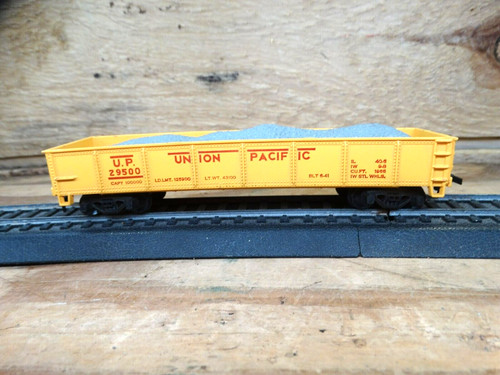 Bachmann HO 42' Union Pacific U.P. Góndola de ferrocarril modelo hobby 29500 con carga | Zustand: Used