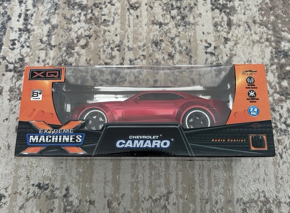 EQ Extreme Machines Chevrolet Camaro Radio Control 2.4ghz RC Car