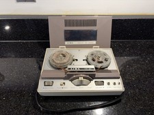 Vintage 1960&rsquo;s AIWA TP-31 Transistor Reel-to-reel Portable Tape Recorder