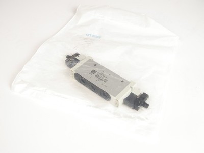 Festo VUVG-S18-P53E-T-G14-1R8L 564212 Magnetventil