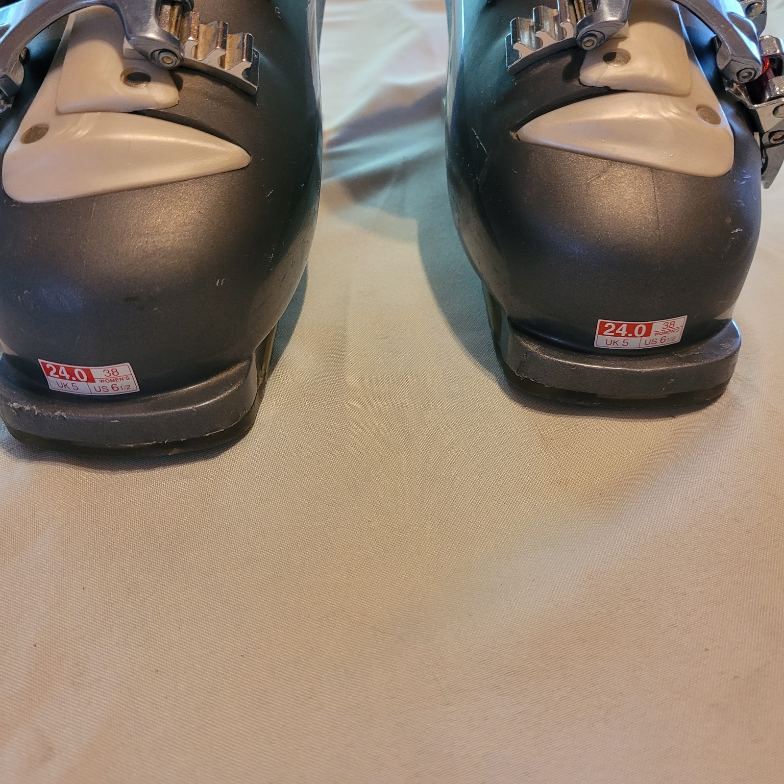 Scarponi da sci alpino Salomon Performa 7 da donna misura fodera sportiva MDP 24 US 6 5