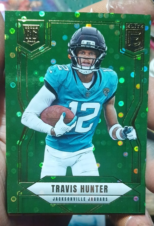 2025 Panini Donruss Elite - Rookies Travis Hunter #114 Green Disco (RC)