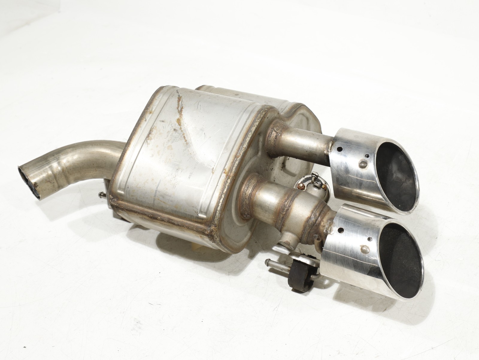 14-17 Maserati Ghibli Rear LEFT Side Exhaust Muffler Tip Pipe 670030856 OEM 21K