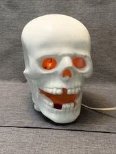 Vintage Ceramic Skull Skeleton Light Up Tabletop Halloween Hobbyist Gothic Decor