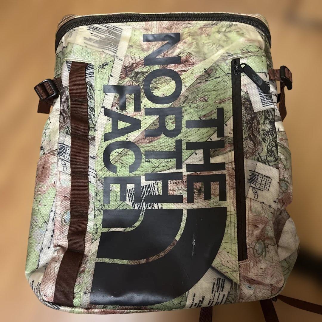 The North Face Map Pattern Backpack 30L Green Bro… - image 1
