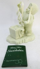 Vintage Dept 56 Snow Babies "Stringing Fallen Stars" Figurine in Box. Retired.