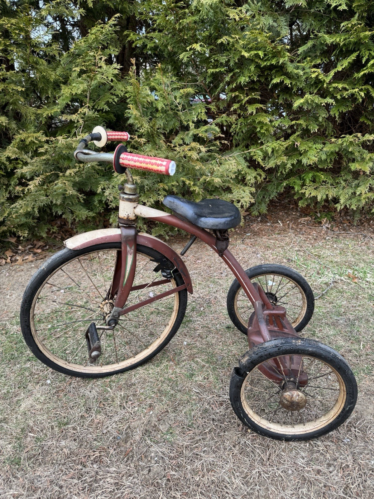 (Used) Vintage Murray Large 30" Tricycle - Maroon & White - Local Pickup (99.00 USD)