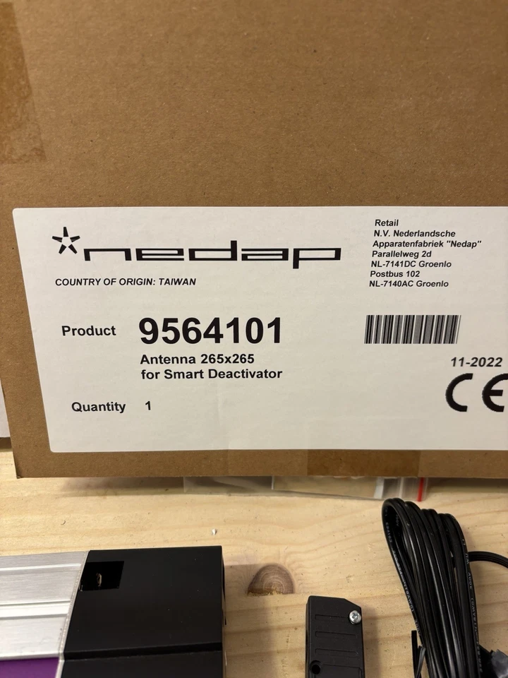 NEDAP 920010 + ANTENNA 9564101 ETICHETTE ANTITACCHEGGIO RF SMART DEACTIVATOR - Immagine 2 di 4
