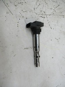 VW Polo 9N IV 02-05 1x Zündspule Zündkerzenstecker 03D905715A #1