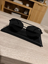 Quay Australia VIVIENNE 126 Aviator Sunglasses Black - With Case
