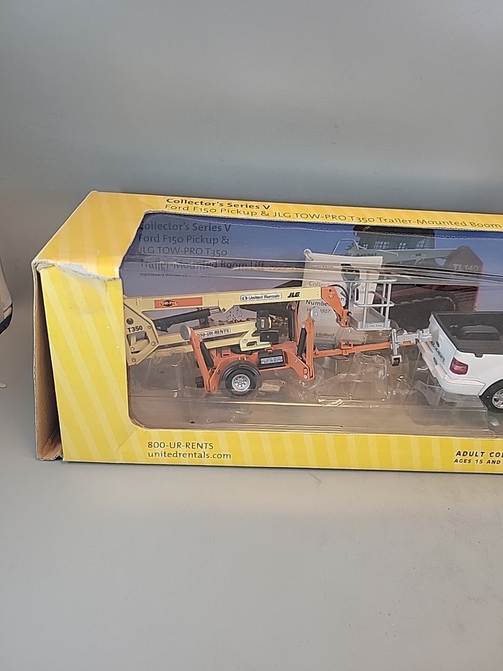 United Rentals Collectors SeriesV Ford F150 Pickup & JLG TowPro T350