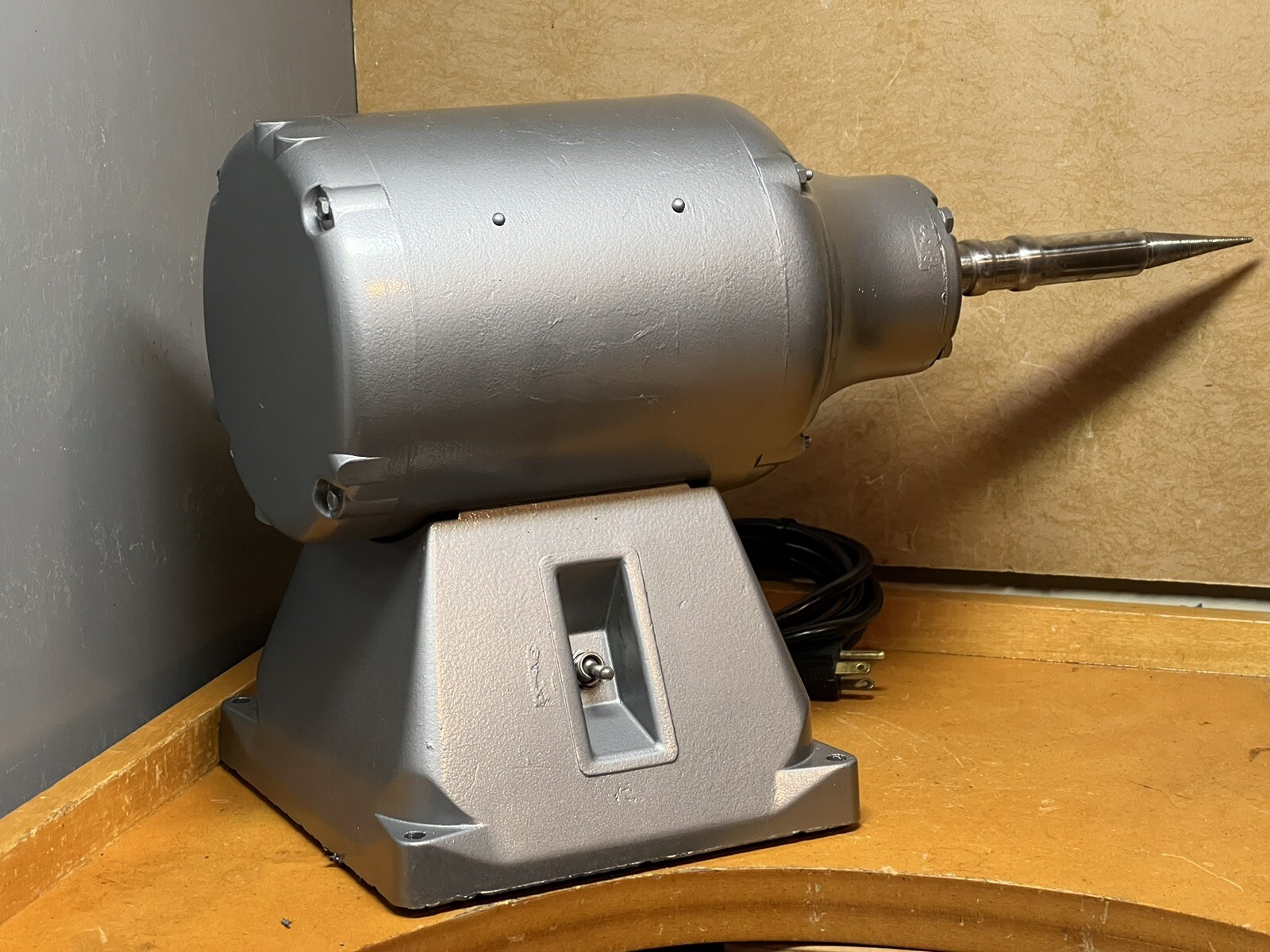 Baldor Jewelry, Dental Polishing lathe, BenchTop Buffer, Single Speed