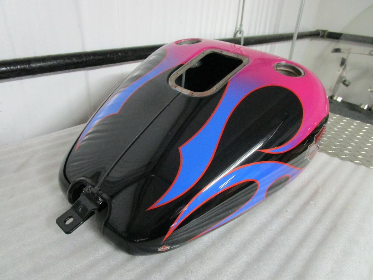 YMMHarley-Davidson タンク 黒/赤/青 凹みあり 2000-2007 Harley-Davidson FLSTC EFI Heritage Softail Fading Flames