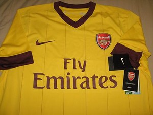 arsenal away 2010