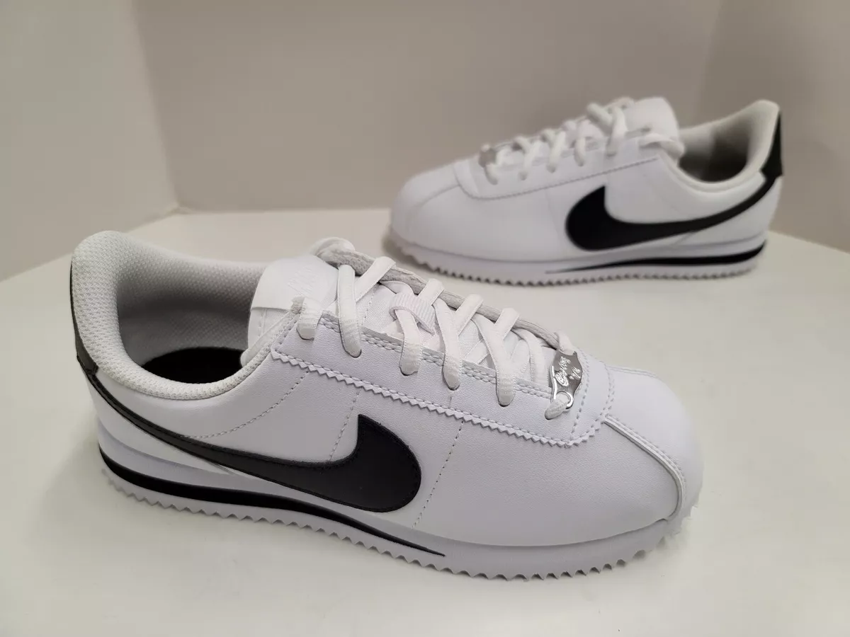 NIB Youth Nike Cortez Basic SL GS (Grade School) White Black