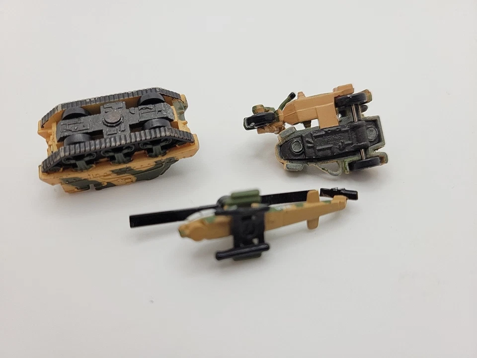 Micro Machines MILITARY MOTORCYCLE BMW R75 w/Side Car Tank And Helicopter Vintag - Image 4 of 4