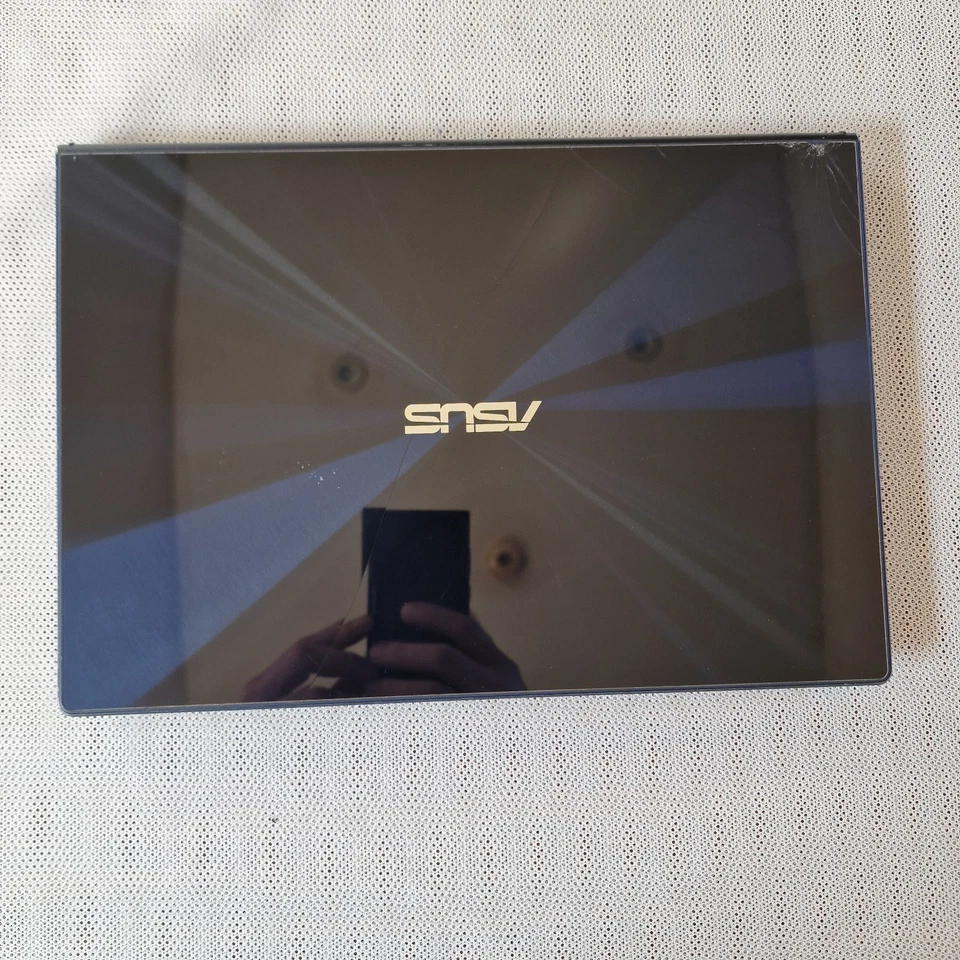 Asus ZenBook UX301L Touchscreen, i5, 13.3",NO HDD, 8Gb RAM,DEAD BATT,DAMAGED LID - Image 4 of 4