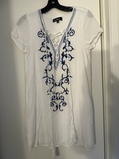 Lulus Embroidered Boho Shift Dress Size M White /blue fully lined HPS length 32 