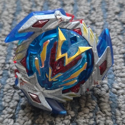 Winning Valkyrie 12 Volcanic Cho-Z Battle Set Beyblade Burst Takara Tomy B-107