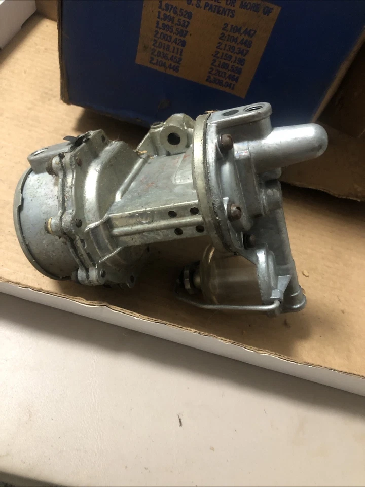 Studebaker Commander 1950 bomba de combustible doble acción aire acondicionado en caja 9496 Foto 3 de 4