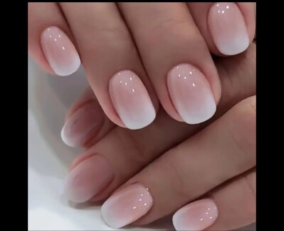   24 Pcs rosa künstnägel, Kurze Ovale Form, Press-On-Nägelset Nail Art