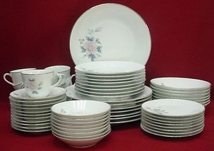 Noritake China Lucia 6452 Pattern 50 Piece Set Service For Eight 8 Ebay