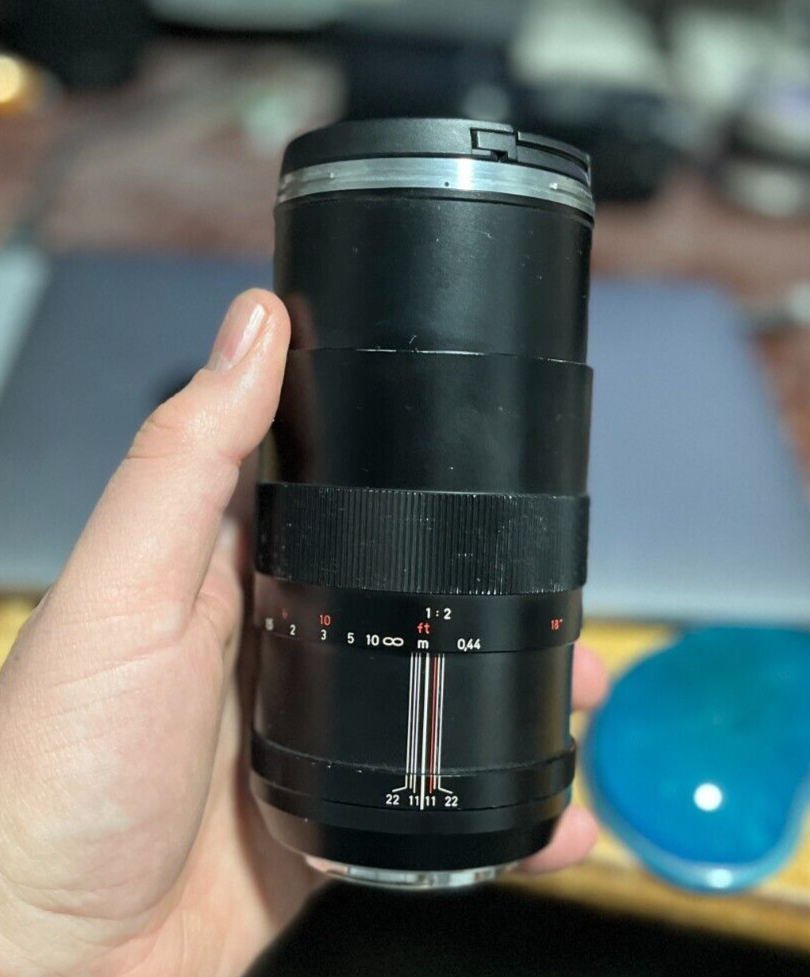 Carl Zeiss Makro-Planar T* 100mm F/2 ZE (for Canon EF mount) macro