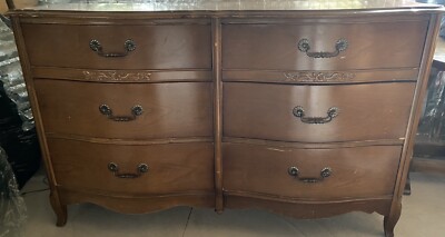 BASSETT FURNITURE INDUSTRIES VINTAGE CHERRY WOOD DRESSER