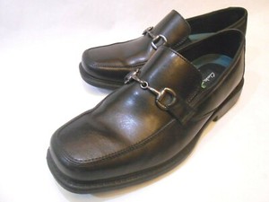 clarks est 1825