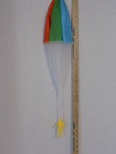 Tangle-Free Soldier Man Base Jumpers Kids Hand Throwing Parachute