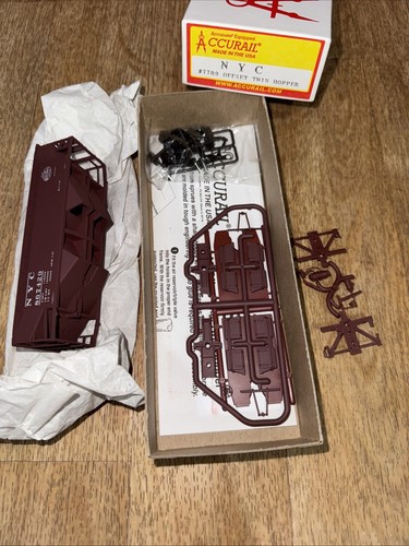 Kit de tolva doble desplazada Accurail Ho NYC 7709 nuevo | Zustand: New