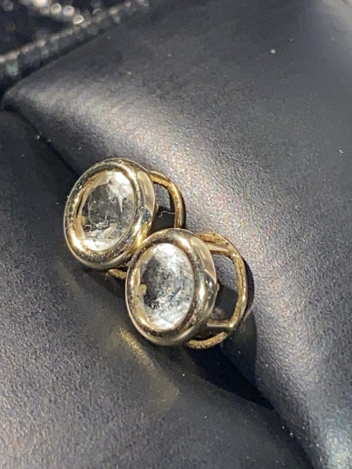 10k Solid Yellow Gold White Topaz Bezel Set Stud … - image 3