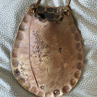 Indigenous Studio Art Pottery Clay Wallpocket Impressed Leaf Floral Desig Signed