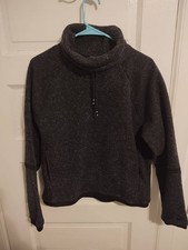 Nike Women s M Therma Fleece Funnel Neck Pullover Black Cozy Sweatshirt