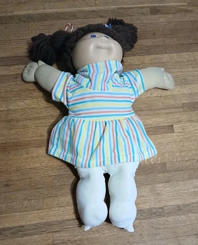 Vintage Cabbage Patch Doll Brown Hair Blue Eyes Pigtails 80's Girl Outfit