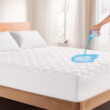 Quilted Waterproof Mattress Cover Pad Protector Cooling Breathable Fitted Topper