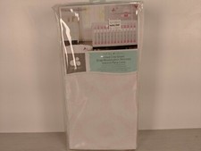 Just Born Fitted Crib Sheet. Fits all Standard Crib Mattresses White/Pink. New