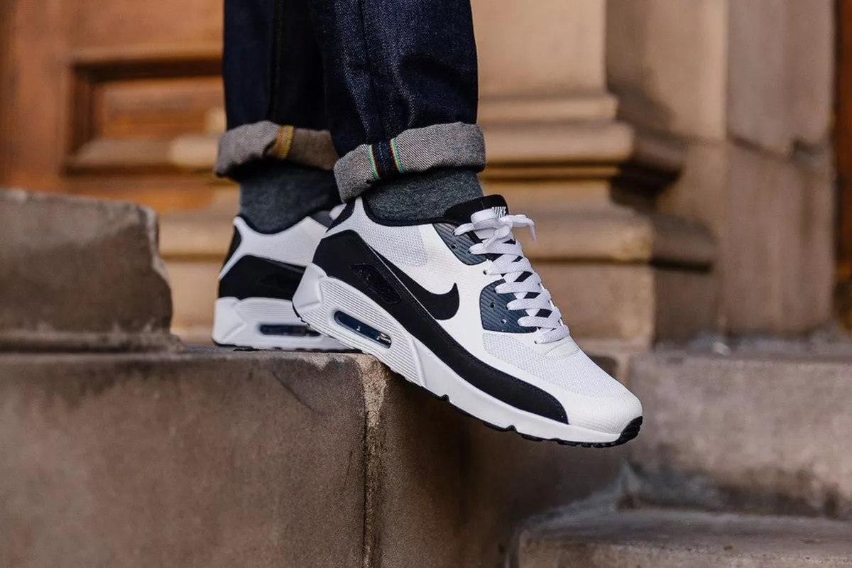 NIKE AIR MAX 90 NOIR/BLANC - SNEAKERS HOMME