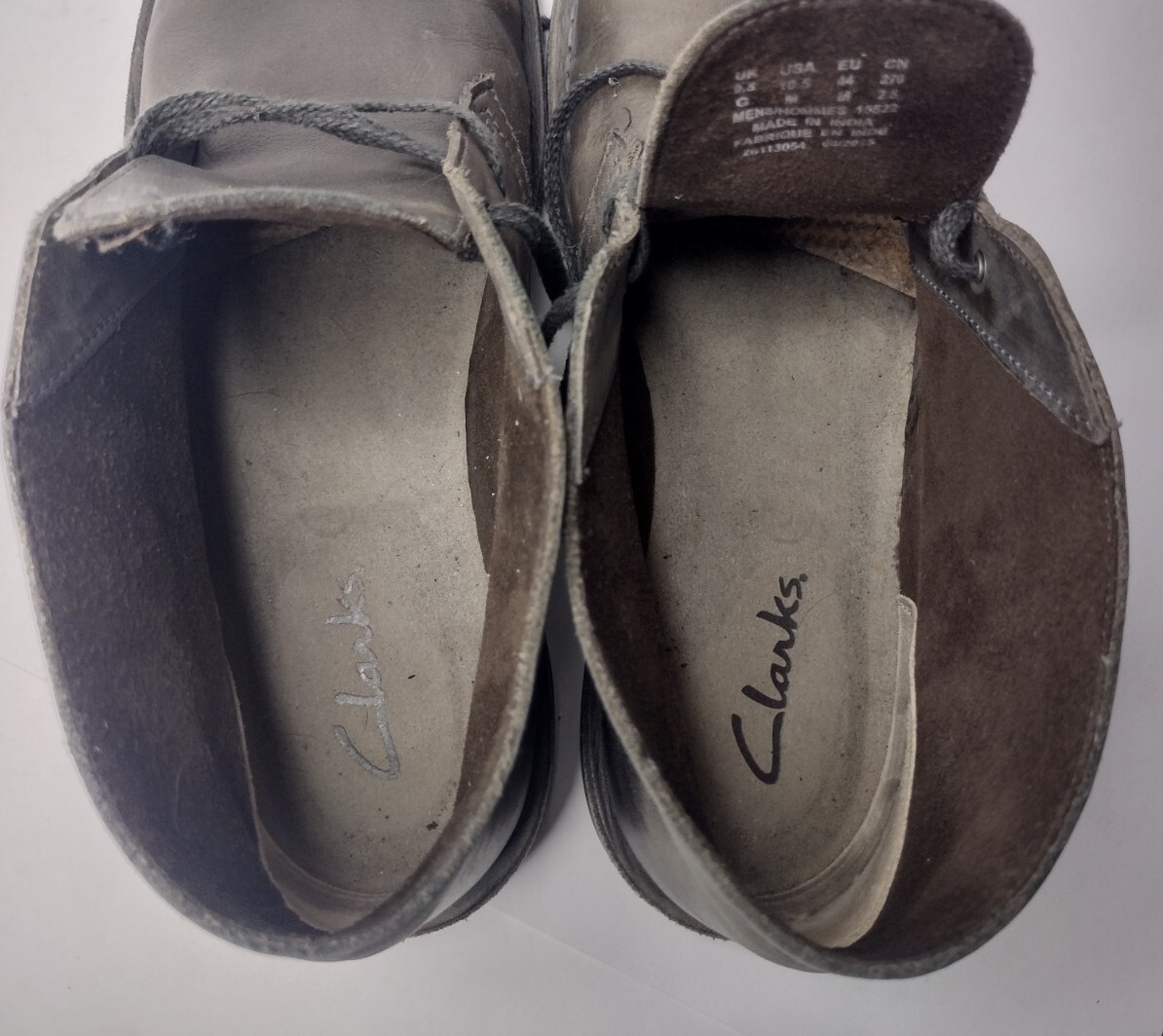 Clarks 15522 Bushacre 2 Gray Distressed Leather Chukka Boots  display picture 3