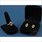 Beautiful vintage set of 18K gold ring and earrings with diamonds and sapphire