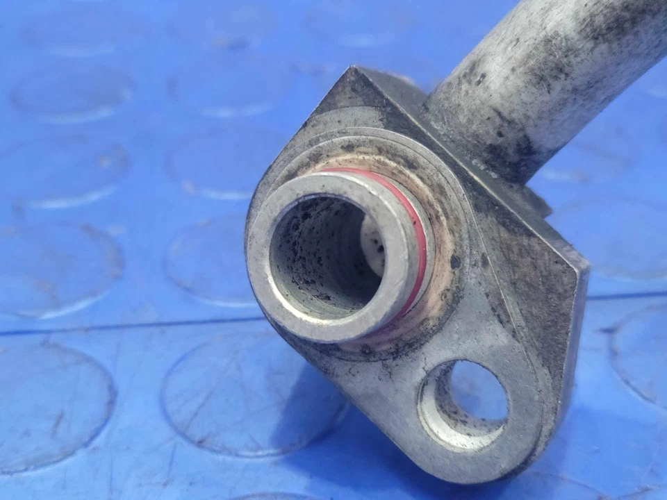 Manguera de succión de aire acondicionado Ford Fiesta 2011-2013 genuina OEM BE8Z19D734A Foto 2 de 4