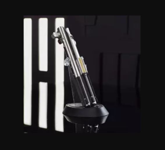 Disney Star Wars Skywalker Legacy LIGHTSABER Collectible Set NEW