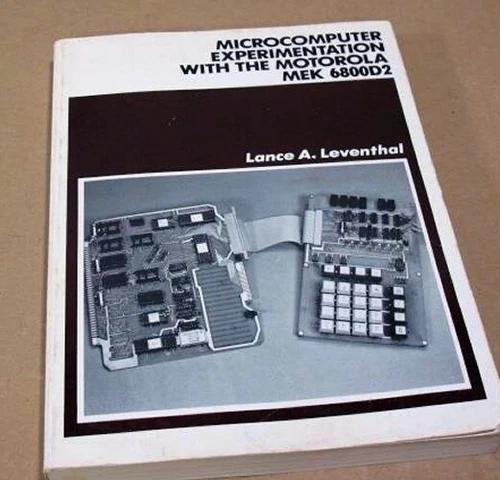 1981 Motorola MEK6800D2 MEK-6800D2 Experiments 6800 Programming & Interfacing