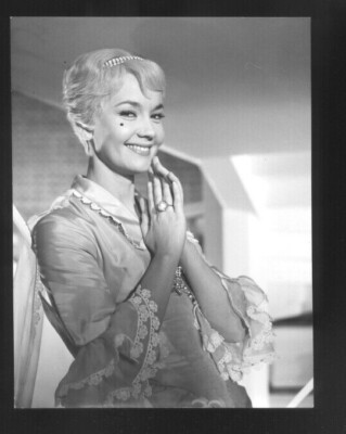 PHOTO di scene Liselotte powder, Das glass water - film (1960)